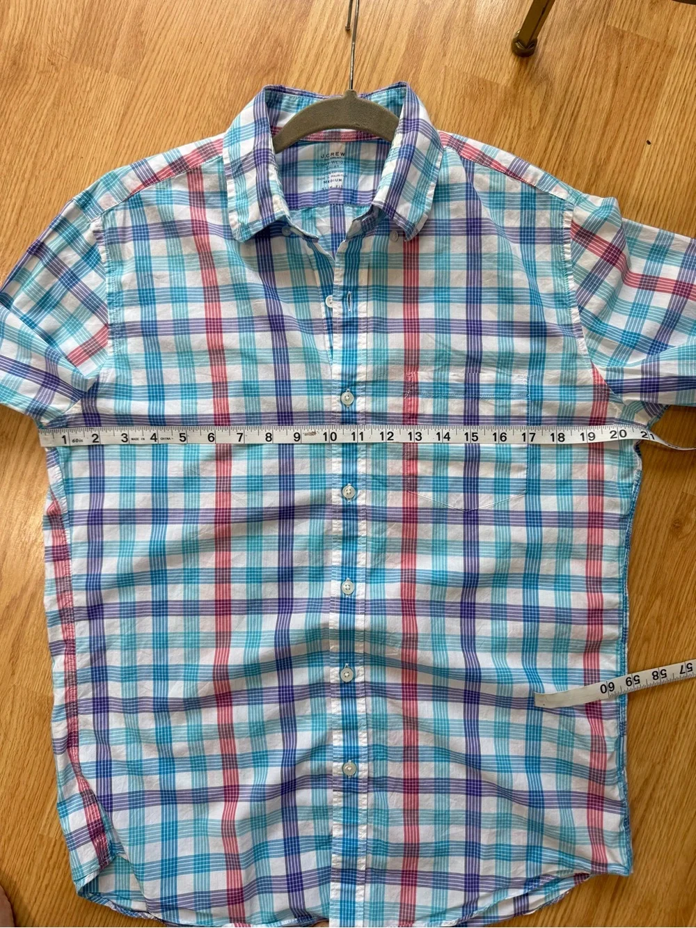 J.Crew Men’s Medium Slim Fit Lightweight Plaid Button Down Shirt 100% Cotton